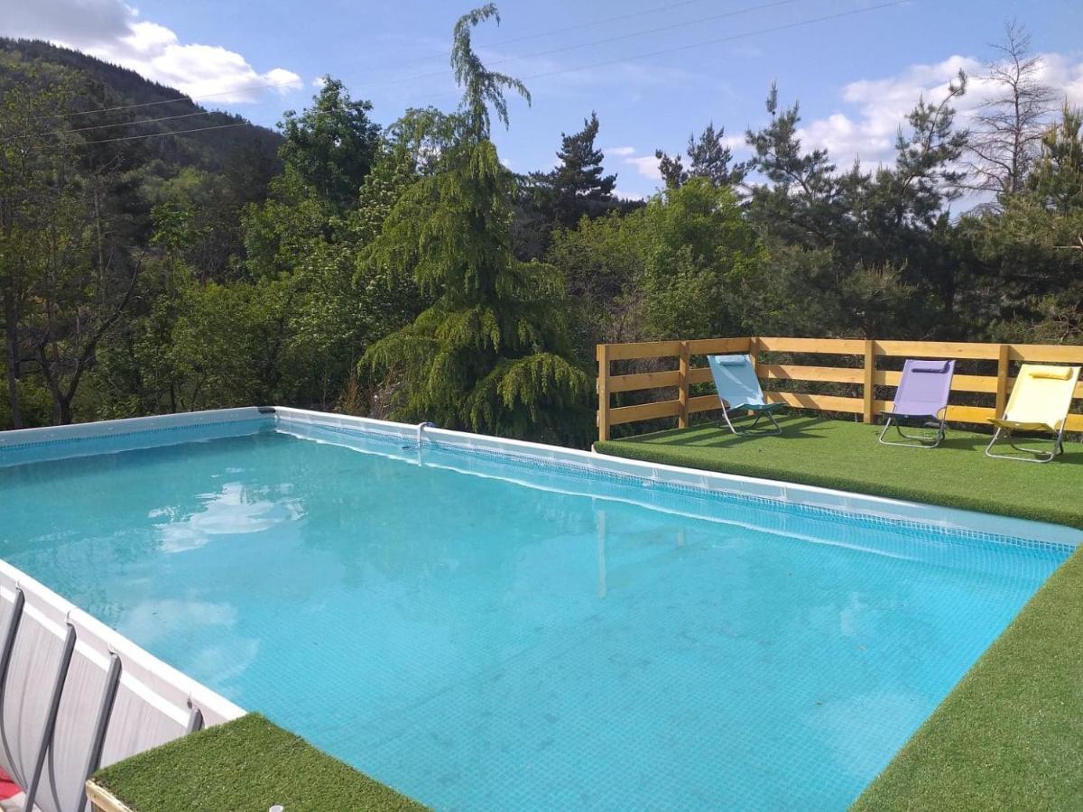 Un Petit Coin De Paradis Gluiras Exterior foto